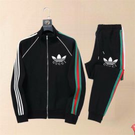 Picture of Gucci SweatSuits _SKUGucciM-3XL12yr2028500